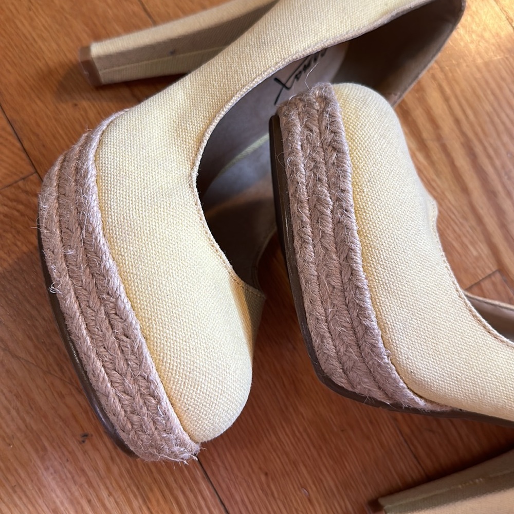 Yellow platform heels🌼☀️ - Picture 11 of 12